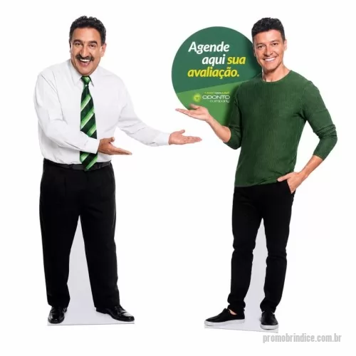 Totem personalizado - O totem personalizado é um material de propaganda feito em impressão em chapa com acabamento em corte especial. Podem ser feitos das chapas de  Ps; MDF; Foam board; Papelão; Trabalhamos com alguns tipos de Totem’s – Totem Foam Board – Totem Elíptico – Totem Fotográfico ONDE USAR TOTEM PERSONALIZADO   O totem personalizado pode ser usado em inúmeras ocasiões, em qualquer material que o cliente escolher, ele pode ser  Totem para publicidade; Totem para festa; Totem para casamento; Totem para eventos; O tamanho varia de acordo com a arte.