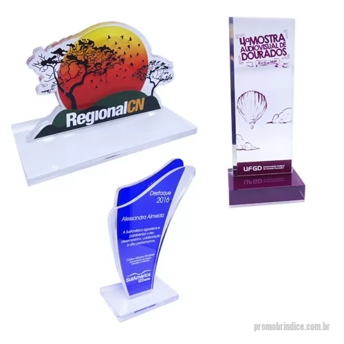 Troféu acrílico personalizado - Troféu acrílico Personalizado 005 com sua logomarca. 20 anos ajudando a cotar Brindes Promocionais com várias empresas num único clique. troféu com impressão digitaltroféu com impressão digitalTroféu acrílico Personalizado, 135914, Suprema Comercio de Brindes. Clique e Cote no Portal PromoBríndice!