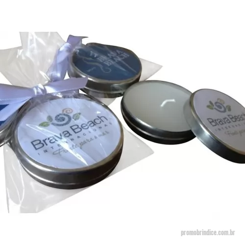 Vela personalizada - Vela aromatizada na latinha de alumínio  (5cm) com tampa de encixe personalizada embalada no saquinho transparente opcão extra no saquinho de organza