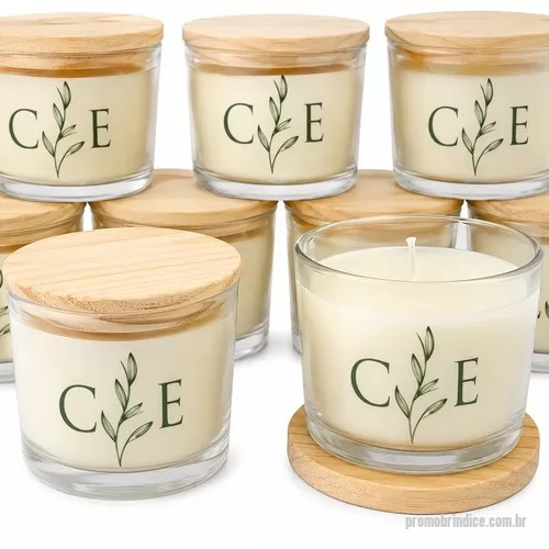 Vela personalizada - Velas Aromáticas Personalizas 135 a 140g! Acompanha caixas individuais, podendo ser brancas, pratas ou douradas! Aroma a critério do cliente conforme disponibilidade em nosso estoque!