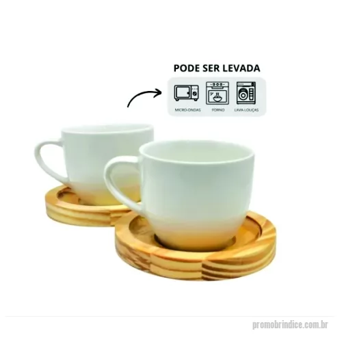 Xícara de café personalizada - Material: Porcelana e Madeira Tamanho: 95ml